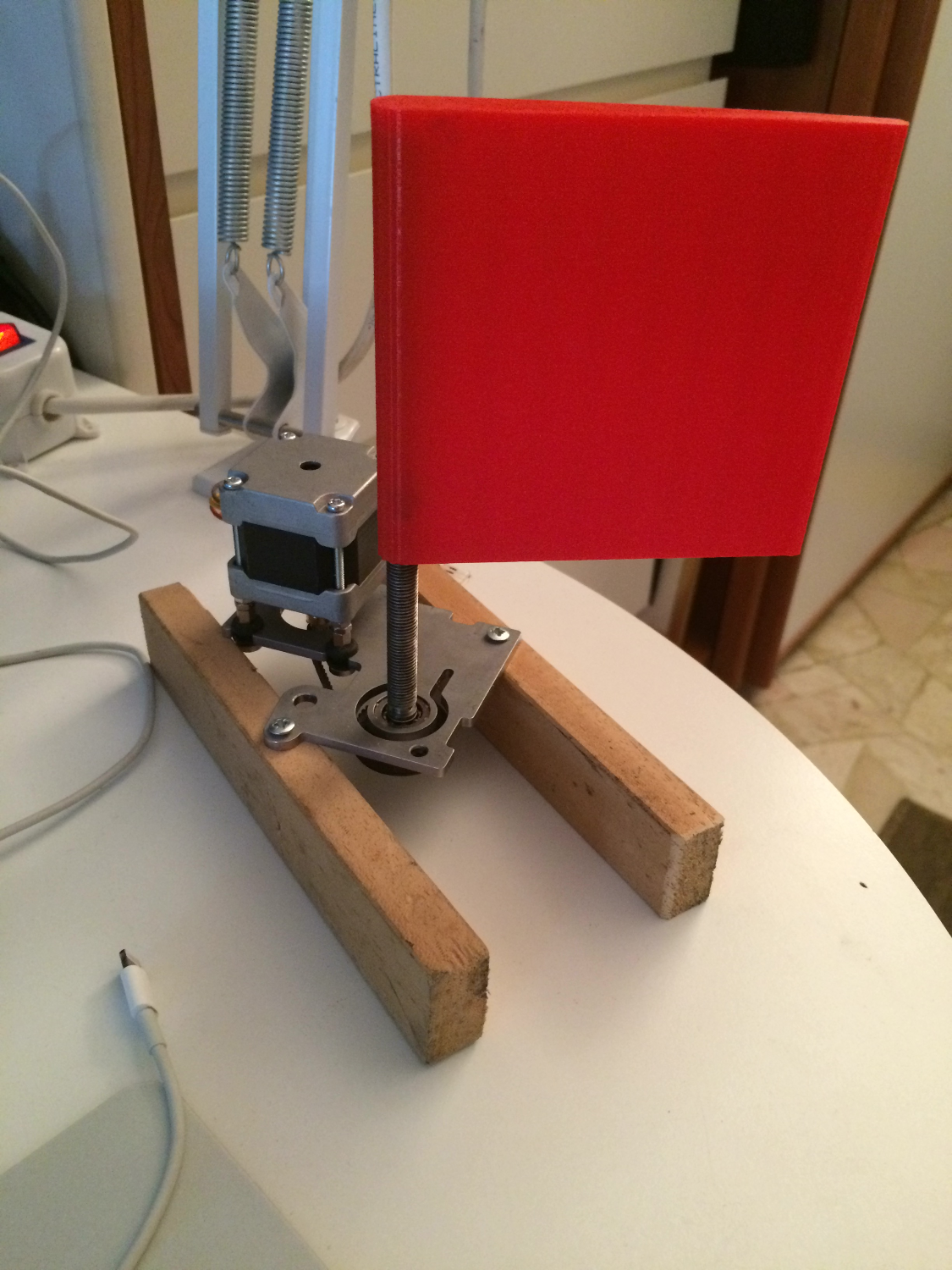 Figure 11) Door system based on a bipolar stepper motor.